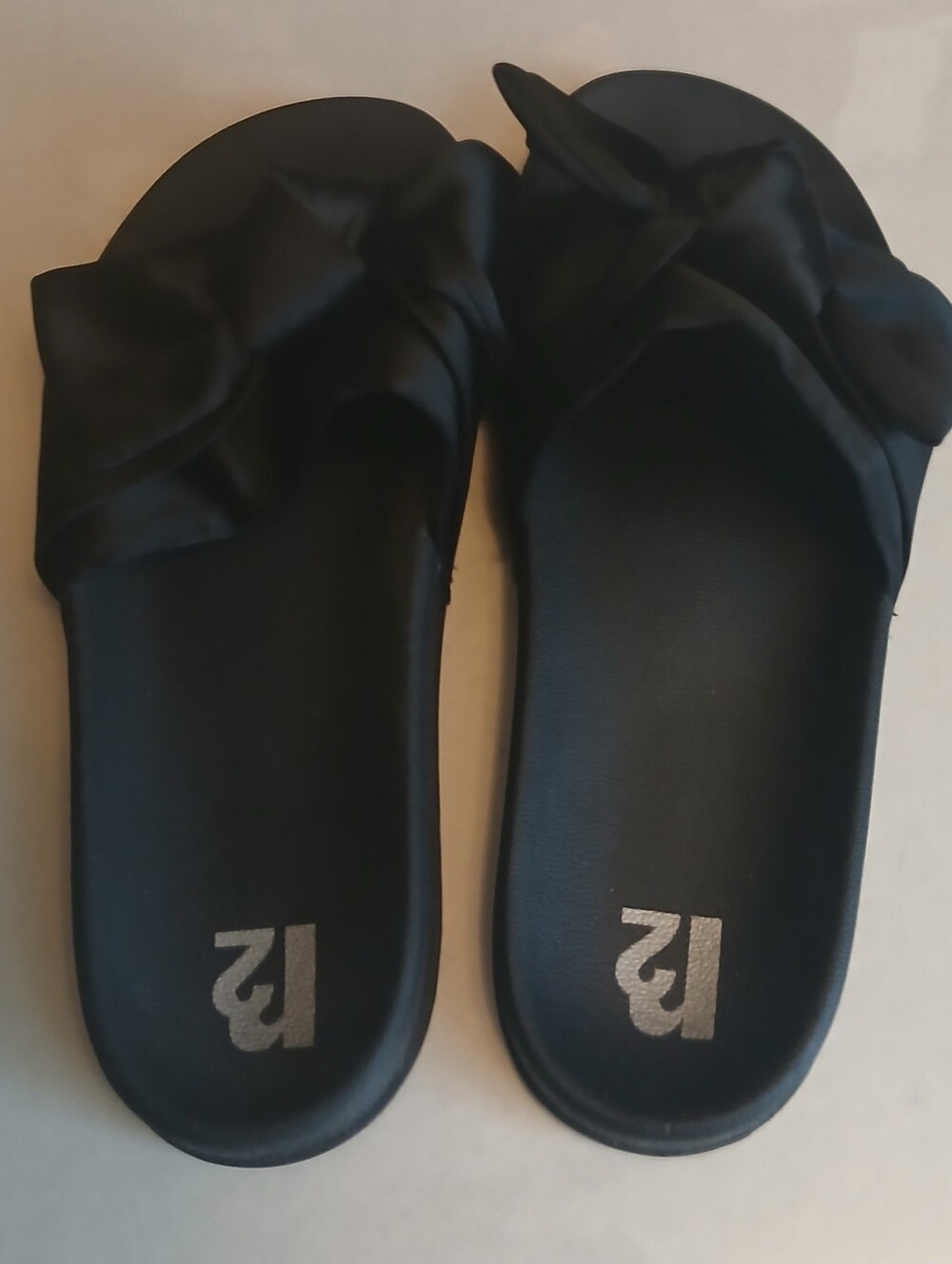 R2 Black Bow Slide Sandals for Women